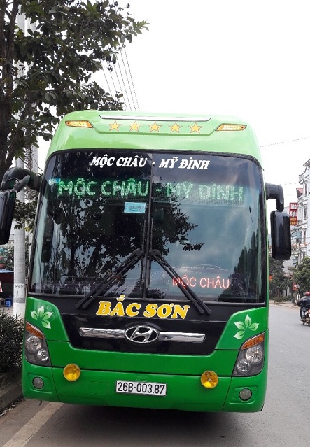 bus hanoi moc chau from the bus station